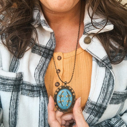 Flower Embroidered Sweater Pendant DIY Kit